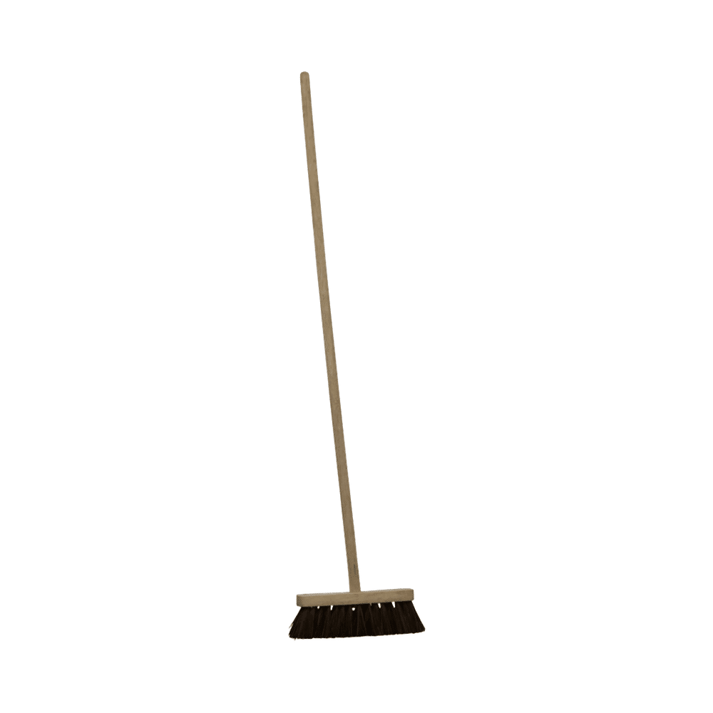 35-010-001 18" Bassine Broom C/W 48" Handle - Image 1